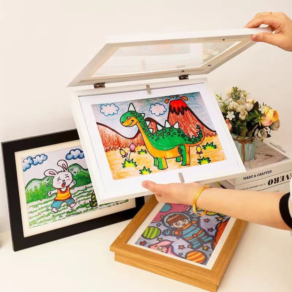 Cadre mural pour exposer les dessins d’enfants – jusqu’à 150 feuilles A4