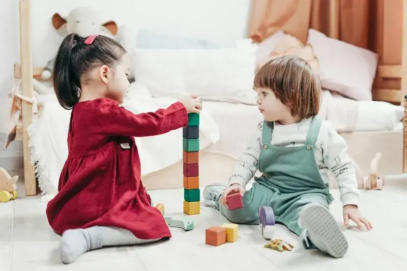 Jeux Montessori 1 an à 5+ ans